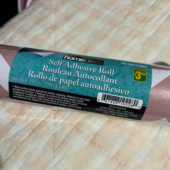 Pink and White Wall Paper - Picture 2 of 2